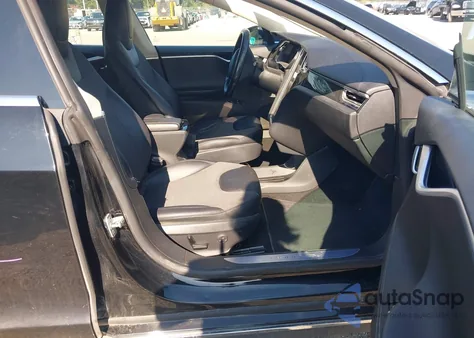 2015 Tesla Model S 70D/85D/P85D z USA, uszkodzony, nr VIN 5YJSA1H21FFP70767